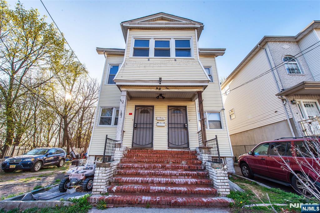 Property for Sale at 181183 Osborne Terrace, Newark, New Jersey - Bedrooms: 7 
Bathrooms: 3 
Rooms: 7  - $675,000