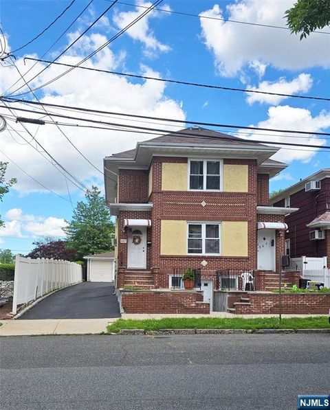 607 Lake Avenue Lyndhurst NJ 07071