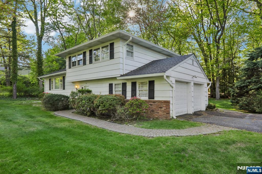 501 Terhune Terrace