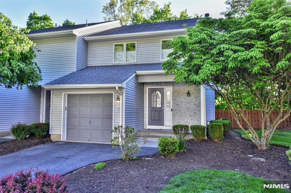 5 Hansen Place