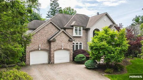 Photo of 6 Maplewood Road, Closter, NJ 07624 (MLS # 26022751)