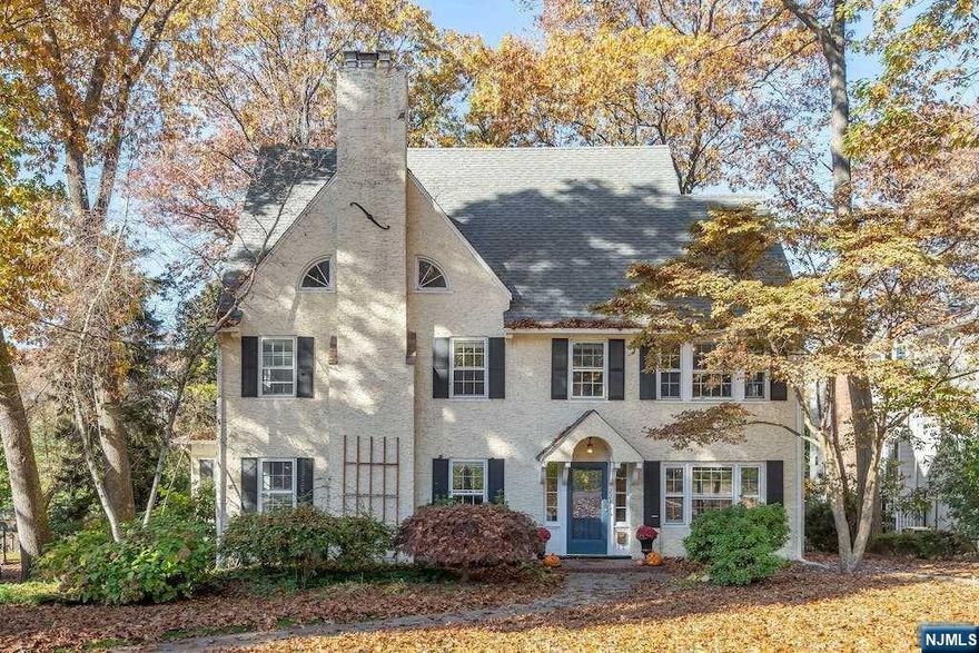 Located in arguably the most sought-after streets in Ridgewood. Nestled in the heart of the Heights and around the corner from the village's iconic view of the Manhattan skyline sits this beautiful classic center hall colonial. A stone's throw from downtown Ridgewood, NYC transportation and schools. Classic details and architectural design will be admired as you enter into the entrance foyer leading to an eat in gourmet kitchen with a large center island opening to a family room with fireplace. True center hall with a formal dining room and formal living room with fireplace. Full finished ground level basement with French doors leading to the backyard with a separate work out area, wine cellar and half bath. Too many details to mention. A must see!!