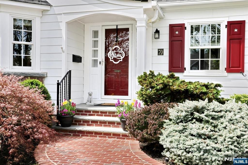Photo of 70 Ridge Road, Glen Rock, NJ 07452 (MLS # 26010216)