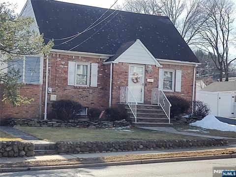 MLS: 25008240