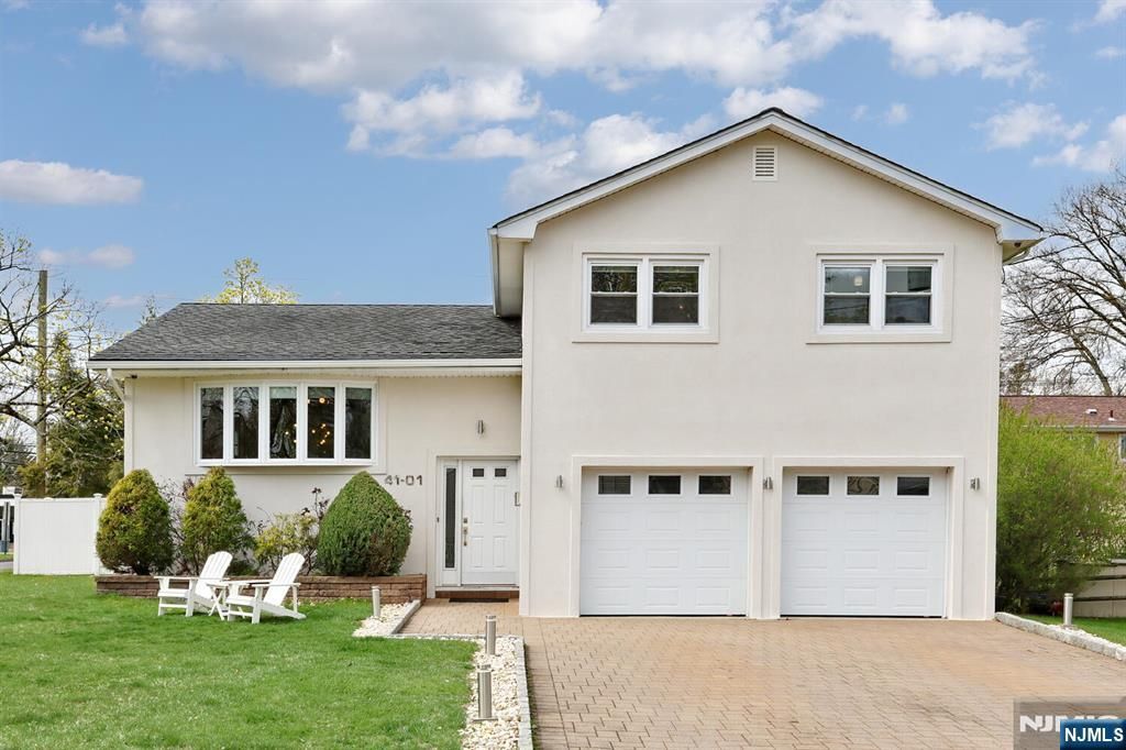 Photo of 4101 Geiger Place, Fair Lawn, NJ 07410 (MLS # 26012249)