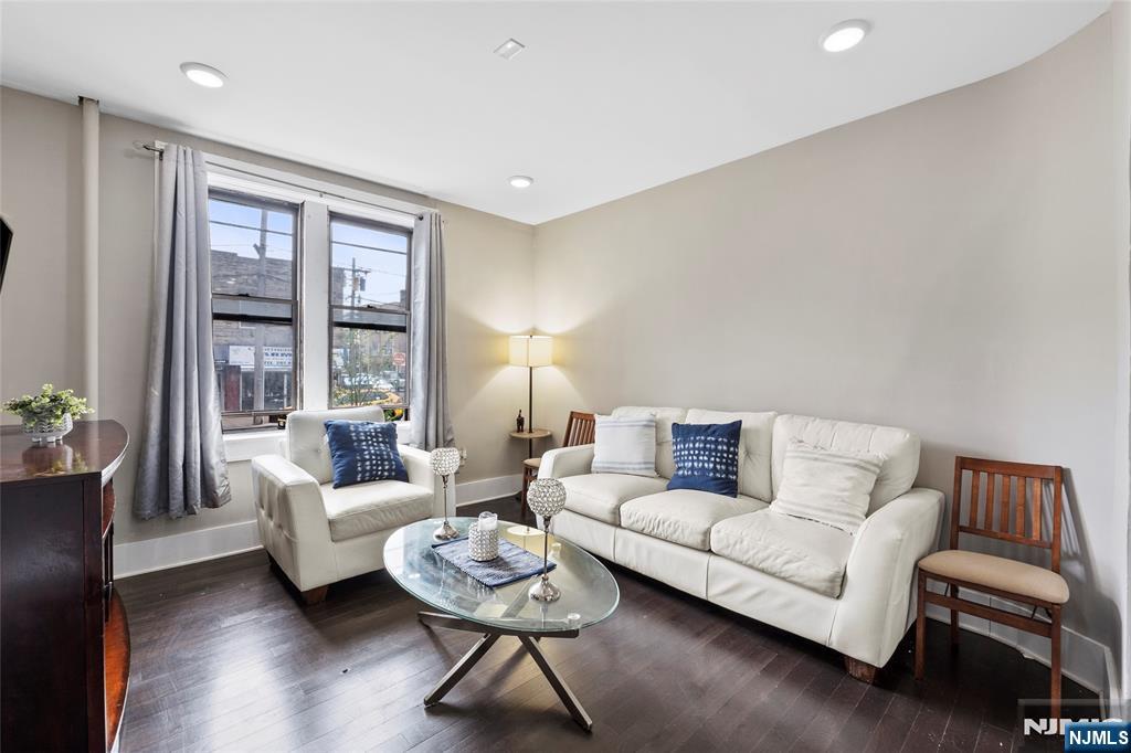 6414 Park Avenue 1