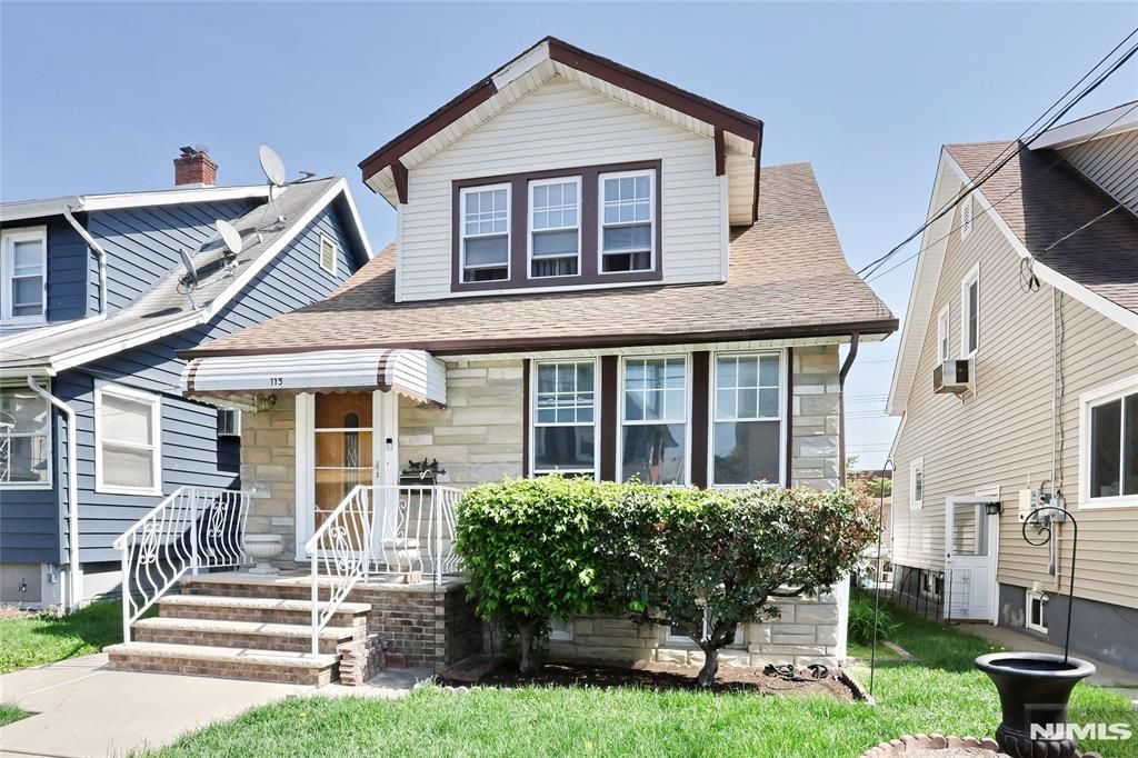 Photo of 115 Lexington Avenue, Bloomfield, NJ 07003 (MLS # 26016302)