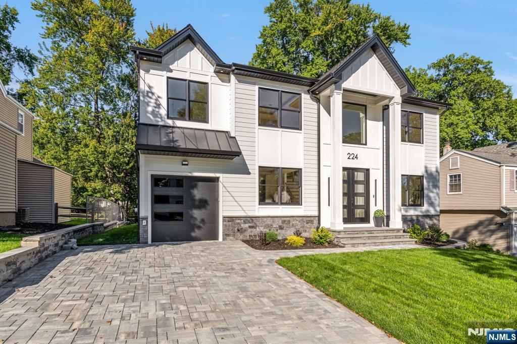 224 Manning Avenue