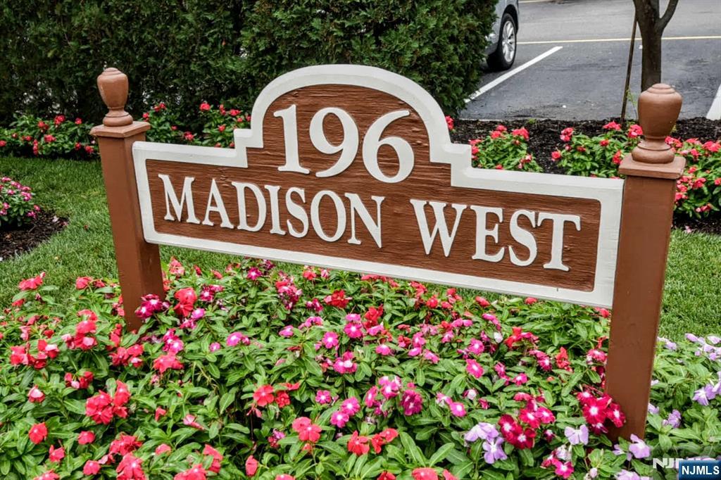 196 W Madison Avenue 7B