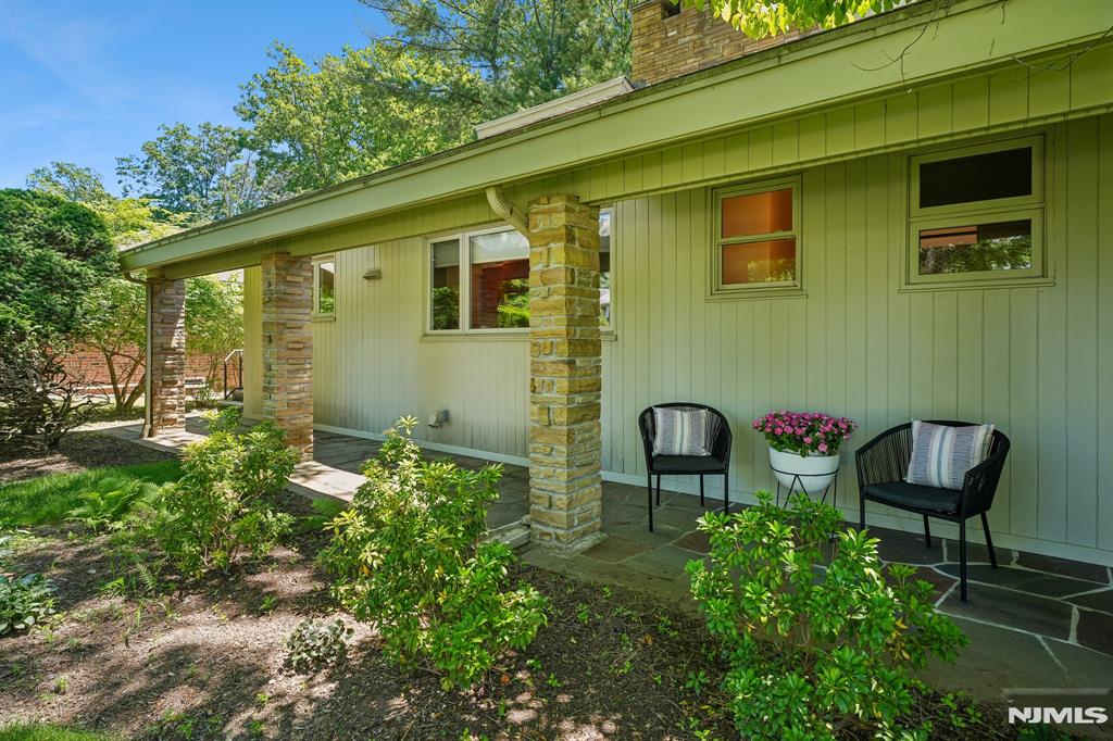 170 North Woods Drive
