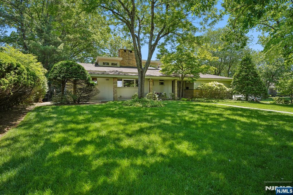 170 North Woods Drive
