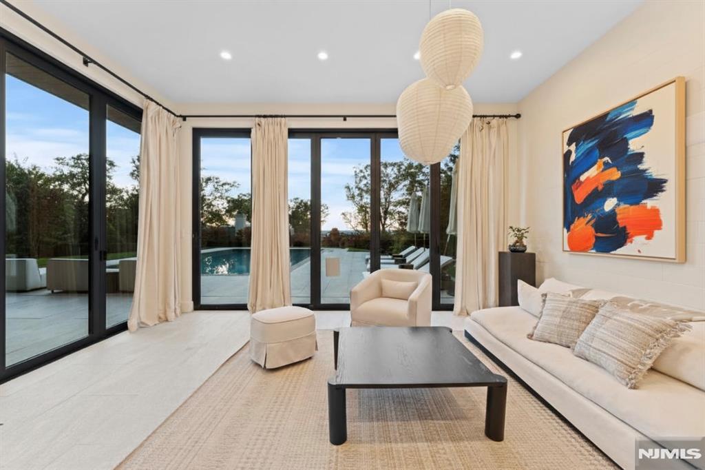 8 Stanton Road