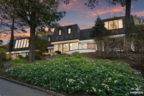 Photo of 8 Stanton Road, Tenafly, NJ 07670 (MLS # 26023676)