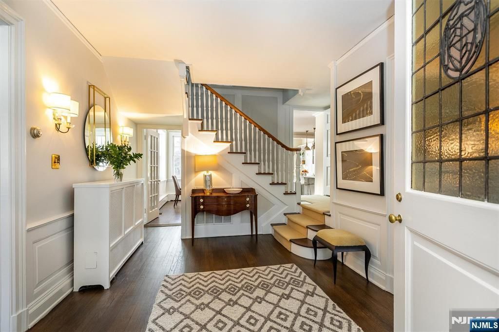 Photo of 64 Forest Avenue, Glen Ridge, NJ 07028 (MLS # 26004777)