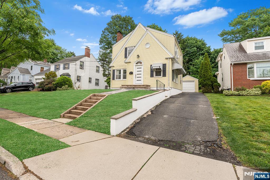 874 Elm Avenue