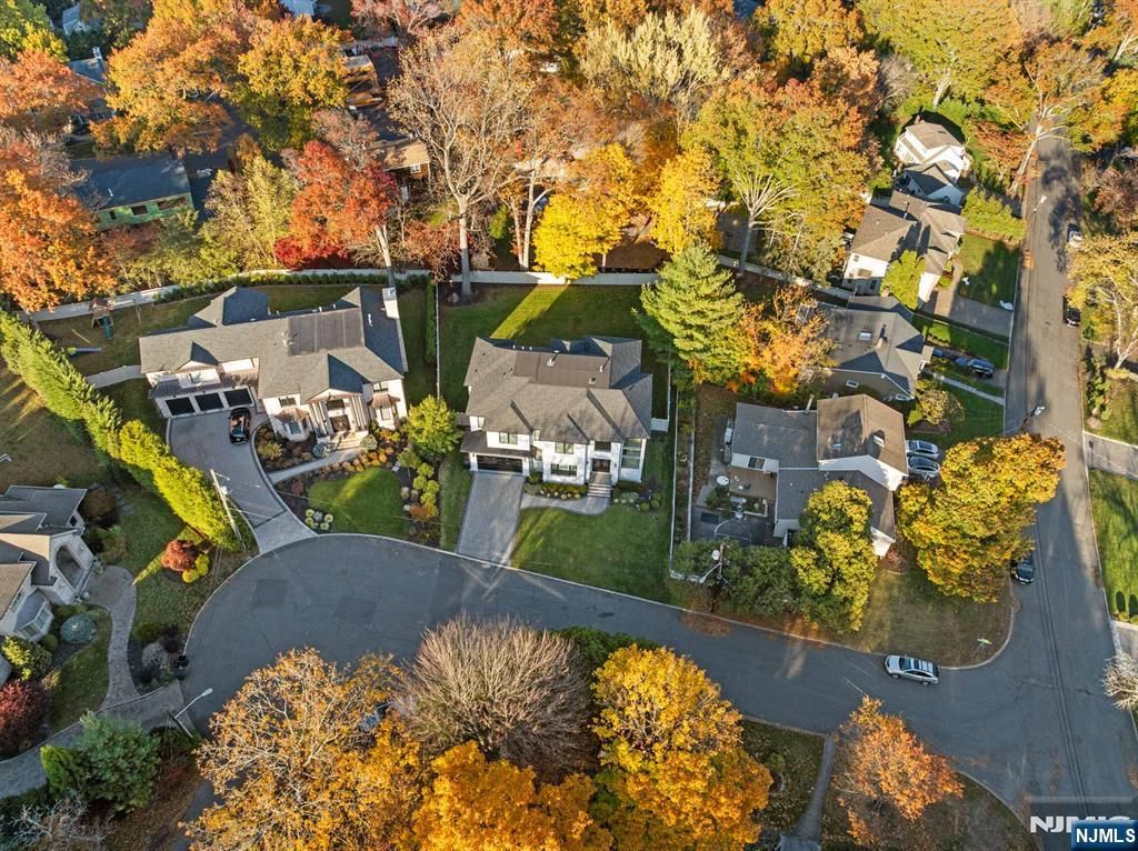 Photo of 3 Mountain View Court, Demarest, NJ 07627 (MLS # 26016127)