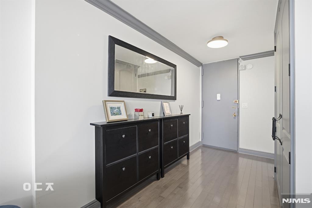 300 Winston Drive 1503