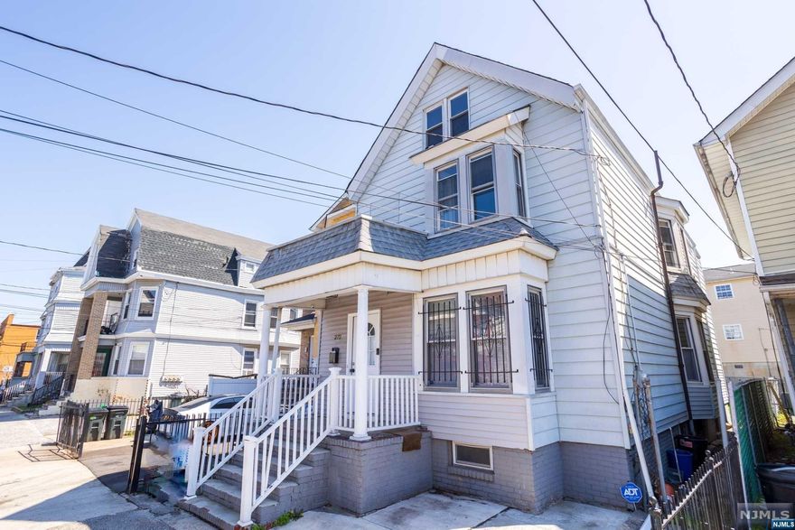 If you are looking for very large home, this MASSIVE colonial is perfect for you! Boasting 4 levels of nicely renovated living space totaling over 2,400 sq ft, with 6 giant bedrooms and 3 full baths, this impressive home boasts some of the largest rooms of any home on the market for this price. The first floor layout includes: living room, dining room / eat in kitchen, full bath, and 1 bedroom. The 2nd floor holds 3 large bedrooms and 2 baths including a massive primary suite. Go up one more level and you'll find 2 additional bedrooms that can also be used as office space or whatever the new owner desires. Additional updates include fresh paint, new flooring, updated plumbing and electrical, forced air 2 zone heat, new appliances + water heater, and full finished basement. The private backyard is ample and perfect for summer enjoyment. Conveniently located near Universities, hospitals, Downtown Newark, major transportation, and only 10 miles from the Holland Tunnel!