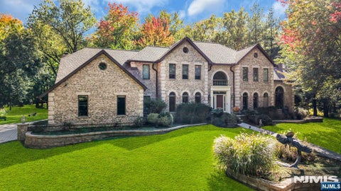 Photo of 639 Piermont Road, Closter, NJ 07624 (MLS # 26040160)