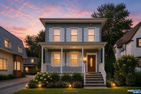 Photo of 25 6th Street, Englewood Cliffs, NJ 07632 (MLS # 26029820)