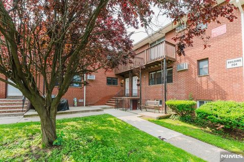 204 Terhune Avenue F Lodi NJ 07644