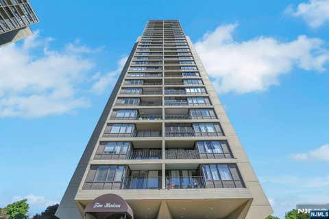 Photo of 5 Horizon Road #2304, Fort Lee, NJ 07024 (MLS # 26021386)