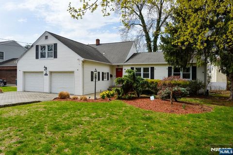 5 Campi Court Dumont NJ 07628