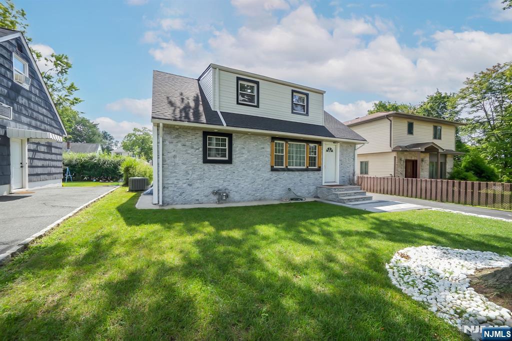 5 Briar Lane