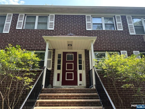 Photo of 100 Pierson Miller DR #F12, Pompton Lakes, NJ 07442 (MLS # 26034542)