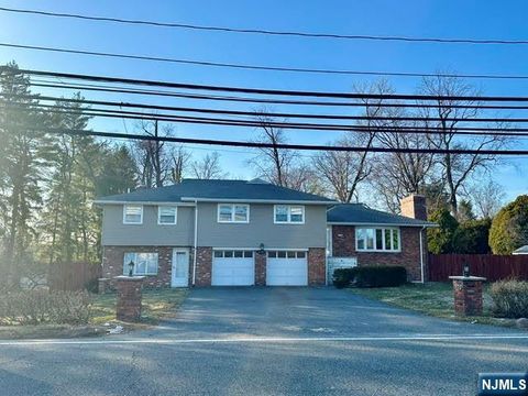 175 Tappan Rd, Norwood, NJ 07648 - MLS#: 25008023
