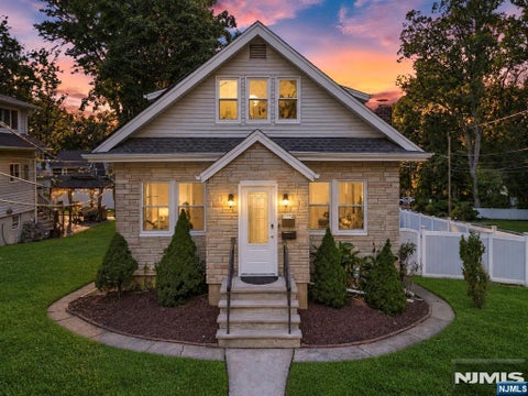 Photo of 1176 Julia Street, Teaneck, NJ 07666 (MLS # 26034832)
