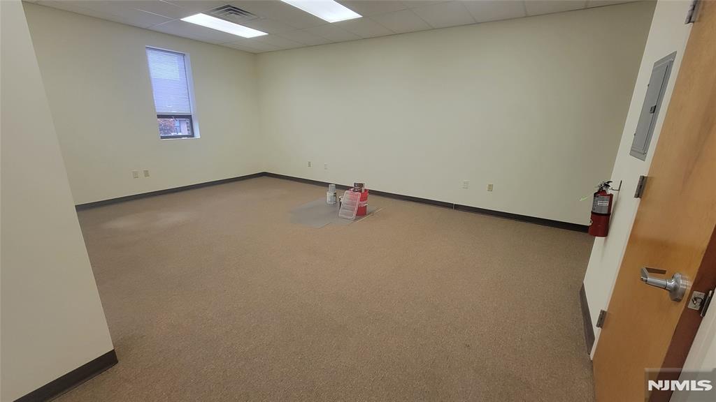 325 Main Street 2L