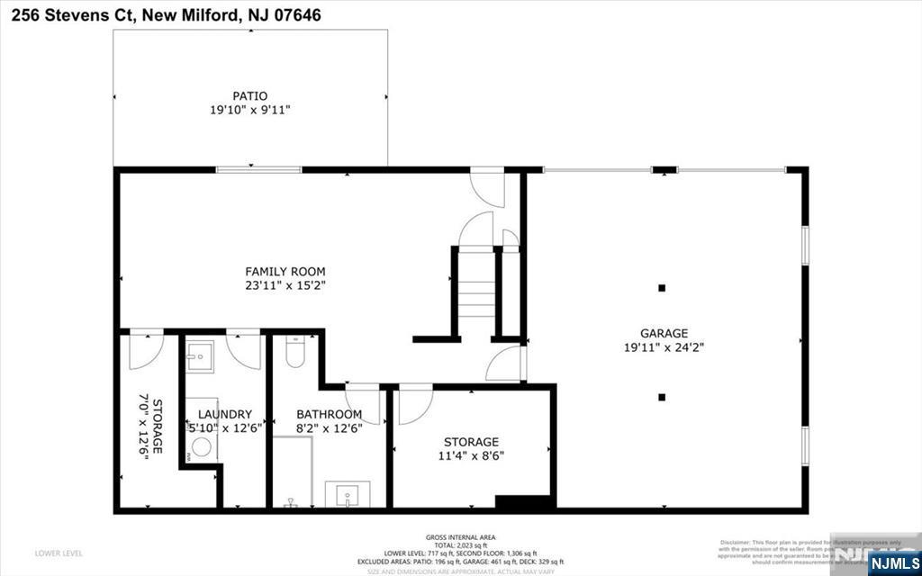 Main image without alt text