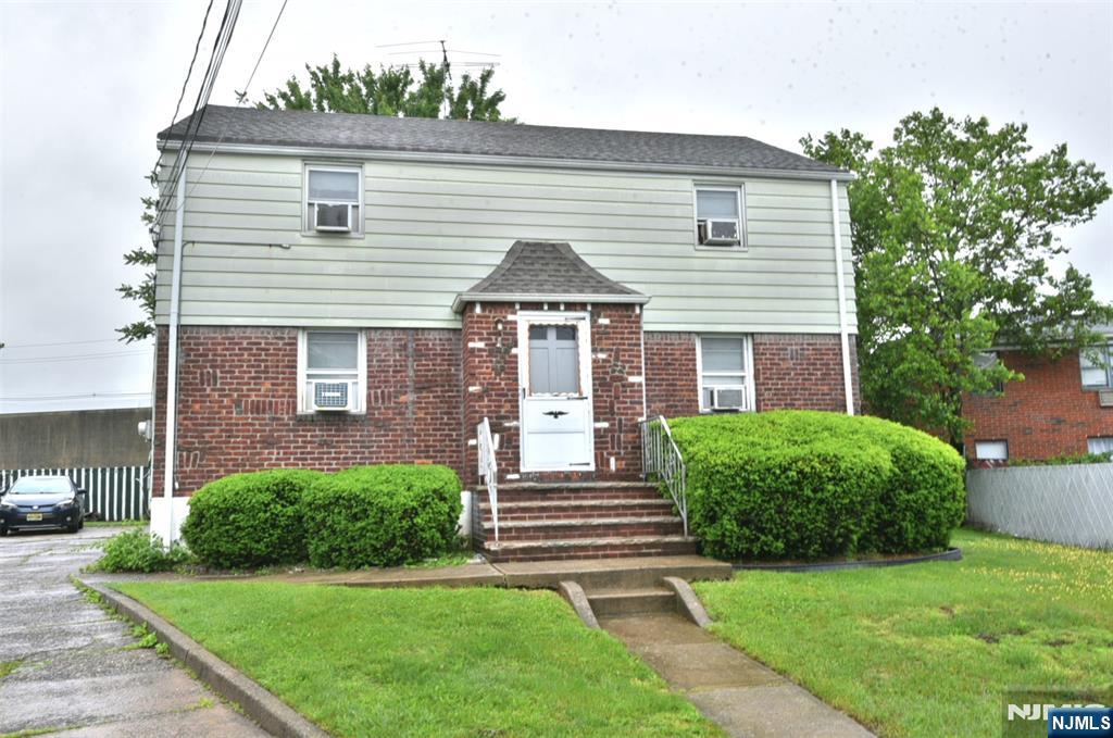 Property for Sale at 8 Charles Court, Lodi, New Jersey - Bedrooms: 4 
Bathrooms: 3 
Rooms: 10  - $700,000