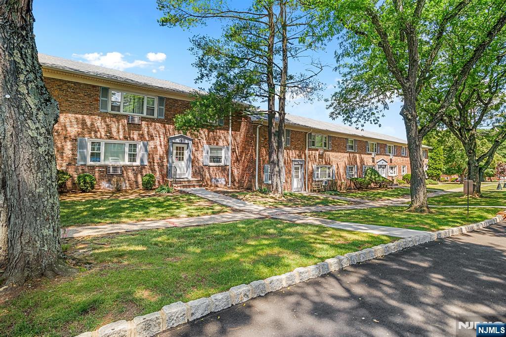41 Wedgewood Drive 118