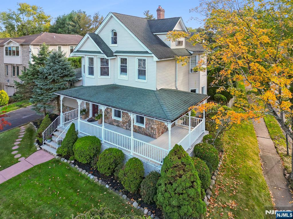 418 Closter Dock Road