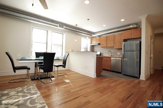 855 Broad Avenue 45