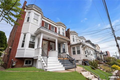 19 Stewart Place Elizabeth NJ 07202