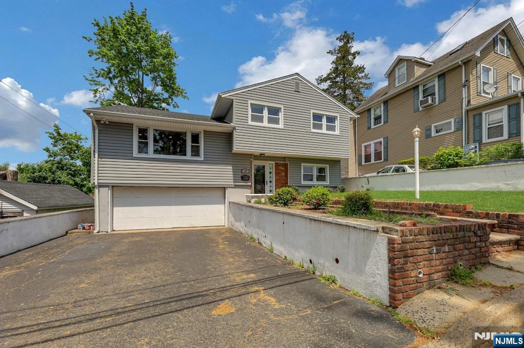 157 Highland Avenue