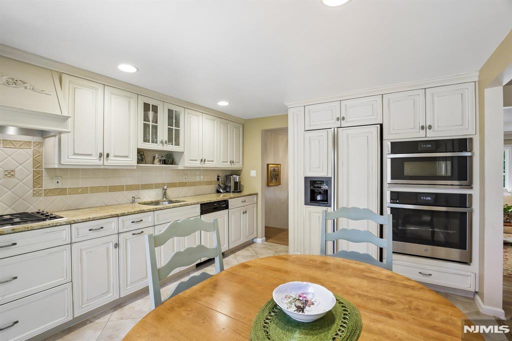 24 Cherry Hill Road