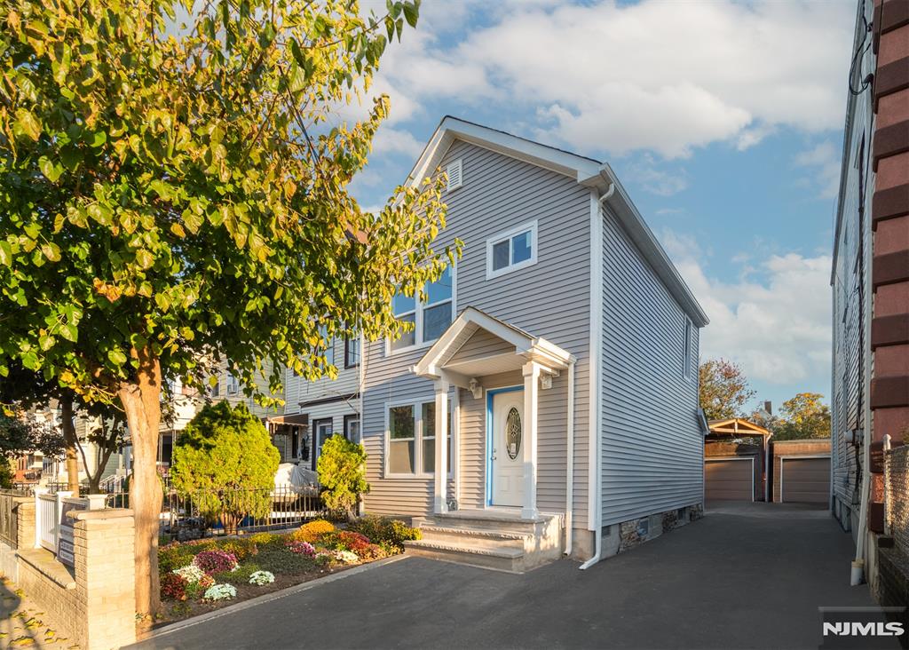Property for Sale at 191 Harrison Street, Passaic, New Jersey - Bedrooms: 4 
Bathrooms: 4 
Rooms: 10  - $659,000
