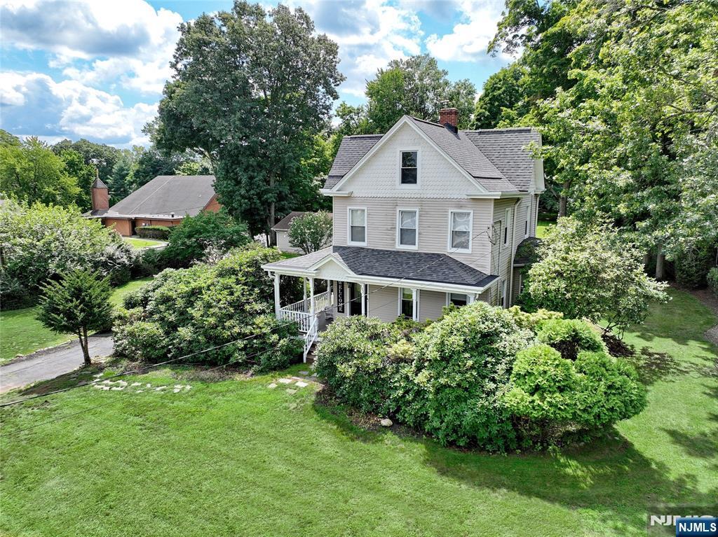 142 Wyckoff Avenue