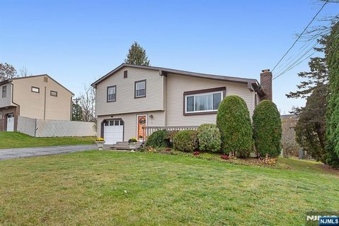 3 Hummingbird Trail Vernon NJ 07422