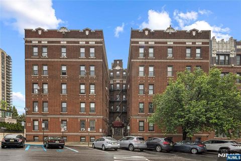 7612 Park Avenue C4 North Bergen NJ 07047