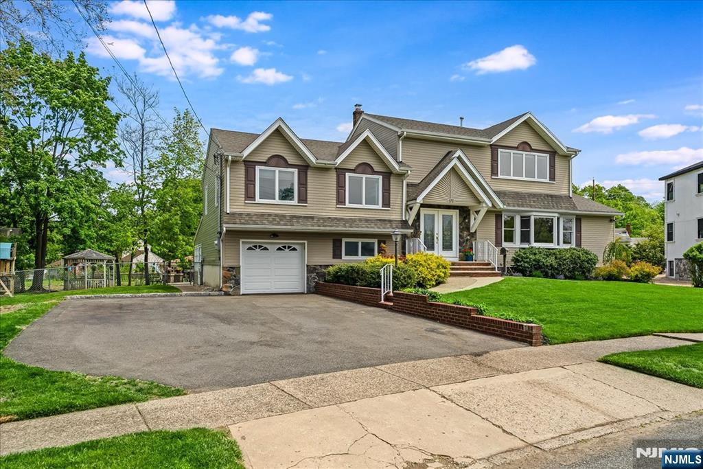 670 Swathmore Lane