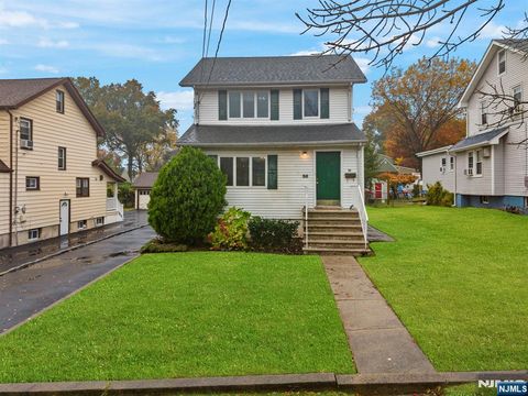 Photo of 58 Hillside Avenue, Teaneck, NJ 07666 (MLS # 25039056)