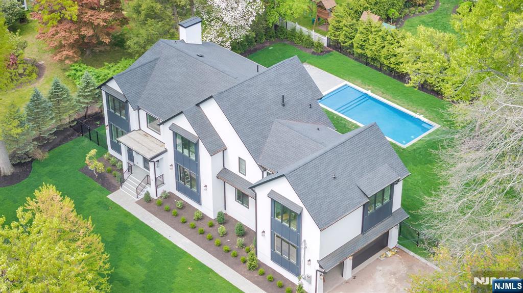 Property for Sale at 16 Donnybrook Drive, Demarest, New Jersey - Bedrooms: 6 
Bathrooms: 7 
Rooms: 15  - $4,500,000