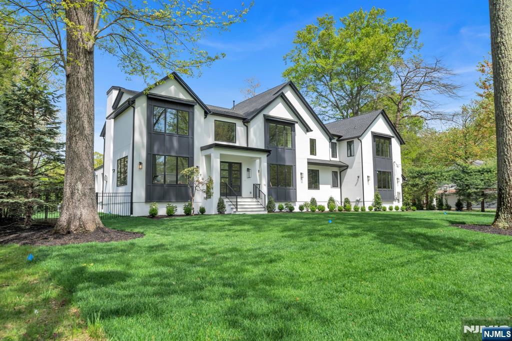 16 Donnybrook Drive