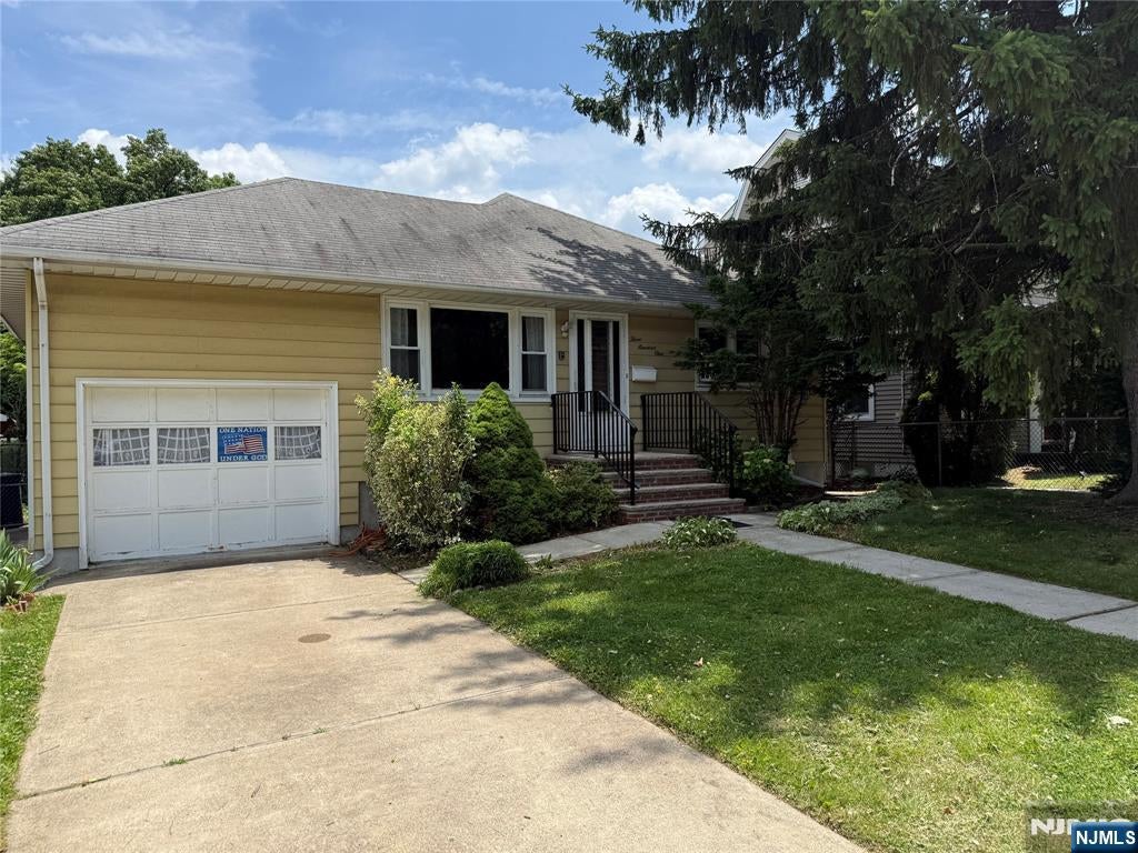 301 Valley Road