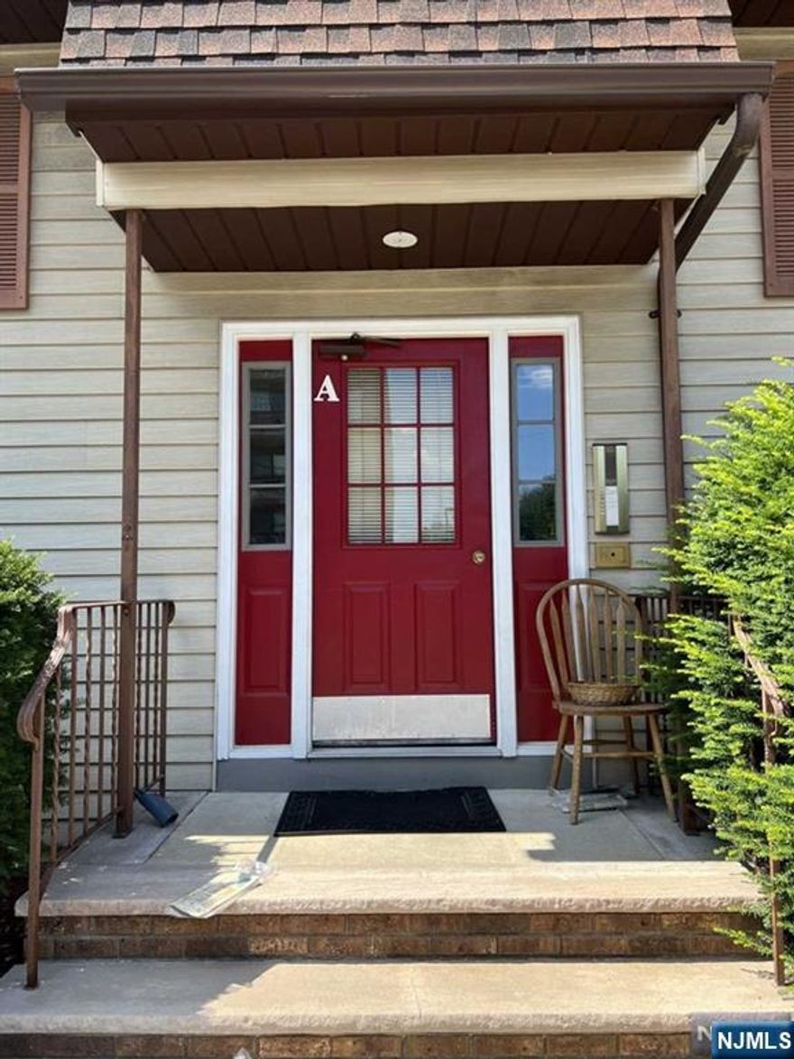 Come see this modern one bedroom apartment in a convenient location in Garfield! Situated on the 2nd floor is the Living Room/Dining Room combo, Kitchen, Bedroom and Full Bath. Additional features include Laundry and Storage on ground level, and an assigned parking space. Half a block to bus transportation and highways.